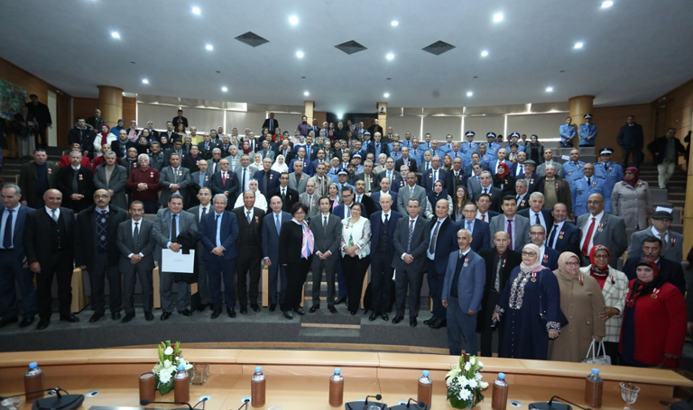 Cérémonie de remise de Wissams royaux à des fonctionnaires du Ministère  de l’Economie, des Finances et de la Réforme de l’Administration