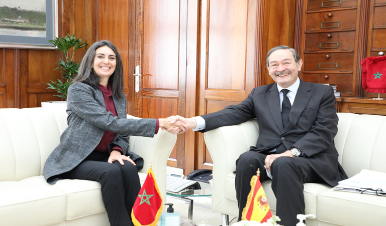 Rencontre de Madame Nadia FETTAH, Ministre de l’Economie et des Finances avec Monsieur Ricardo DIEZ-HOCHLEITNER RODRIGUEZ, Ambassadeur d’Espagne au Maroc 
